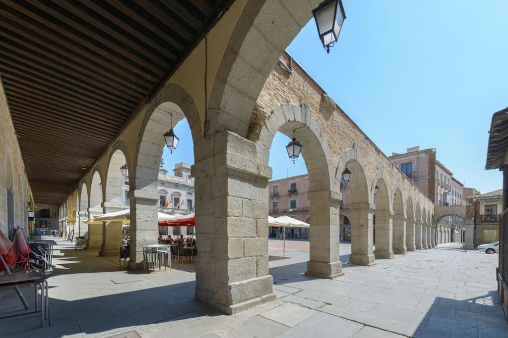 Apt - Plaza Mayor Of Avila - 1 Min Alcazar Eksteriør billede